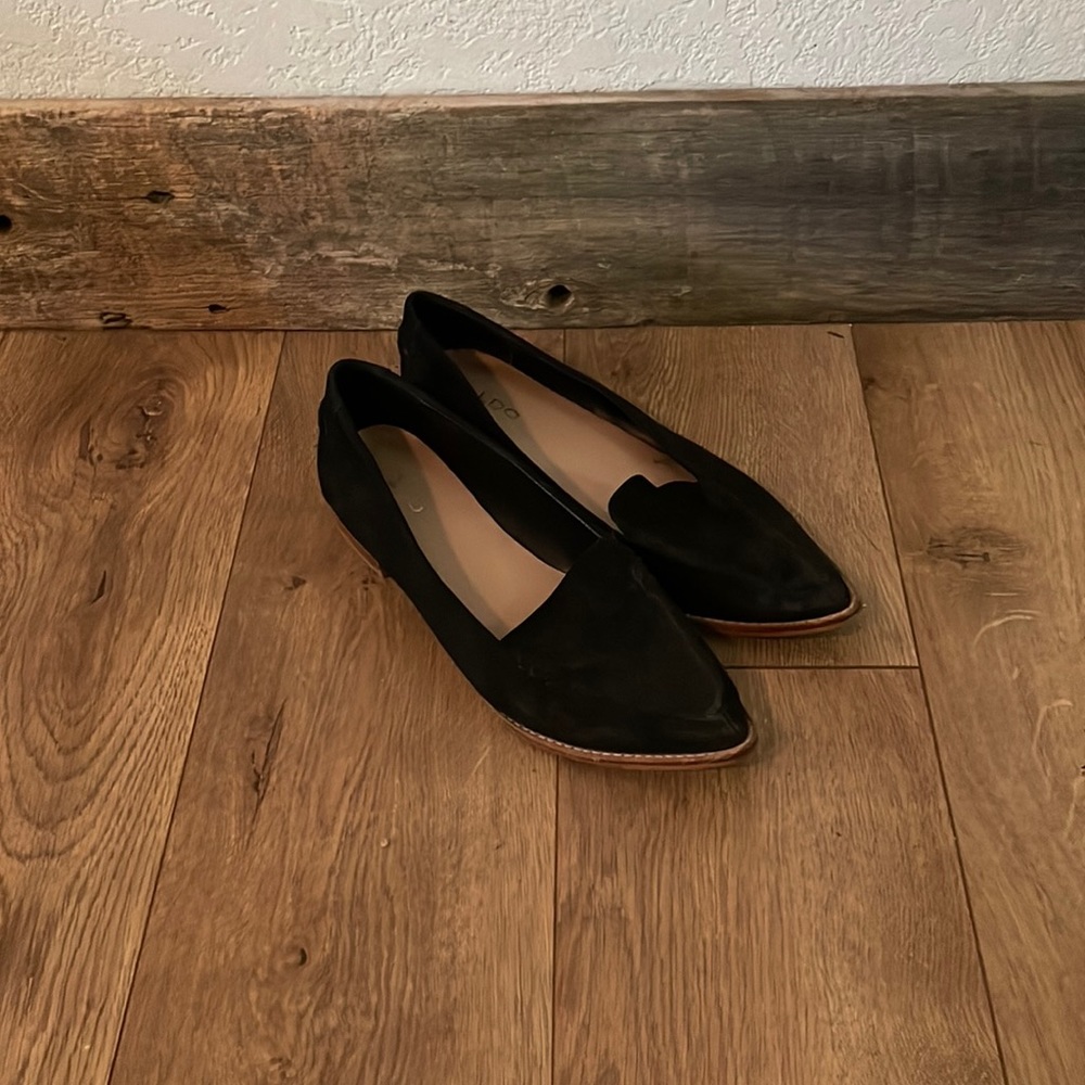 Aldo flats with pointed toe -black suede